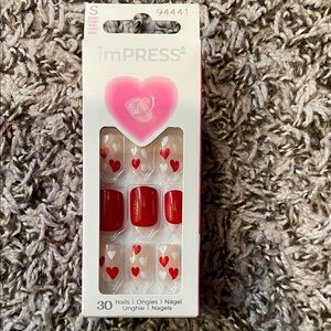 imPRESS Red and White Heart Nail Collection